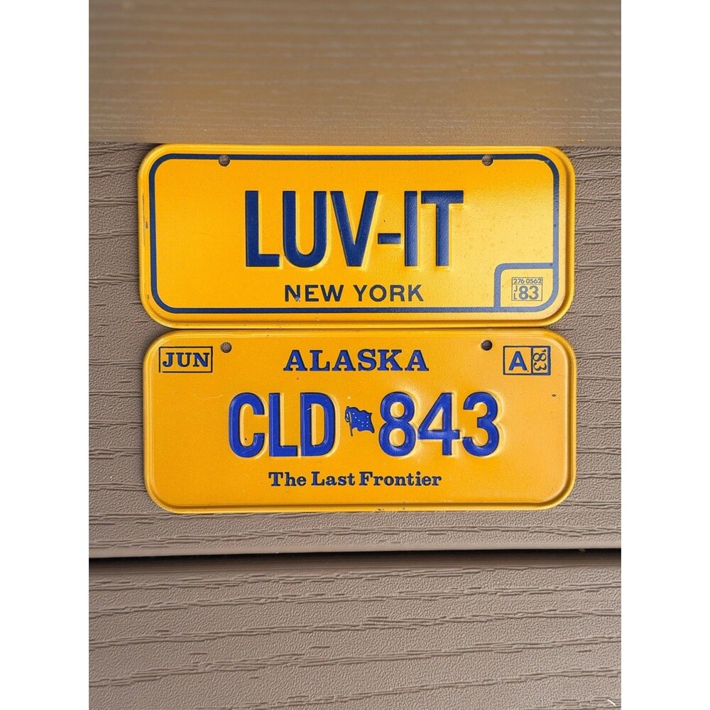 2 Highly Collectible Wheaties 1983 Mini Bicycle License Plates Alaska New York
